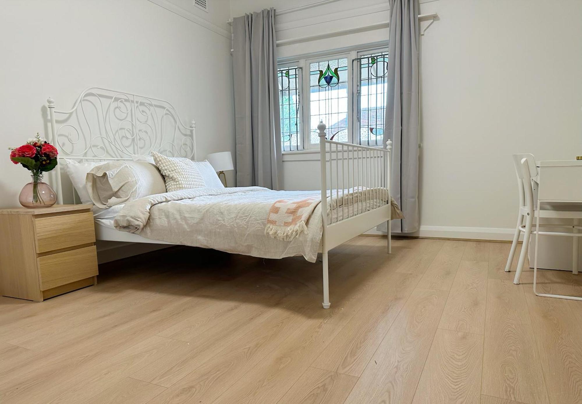 Three Bedroom House Within Walking Distance To Light Rail Station Ferienhaus *